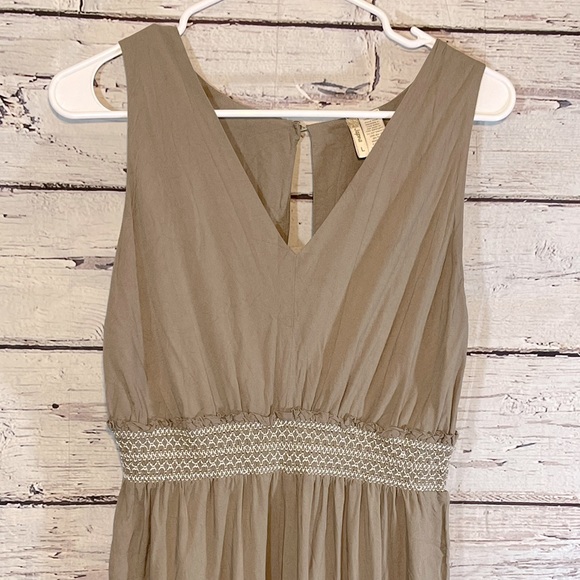 JAPNA Jumpsuit Sleeveless w Stretchy Waist Khaki-Large - Picture 2 of 4